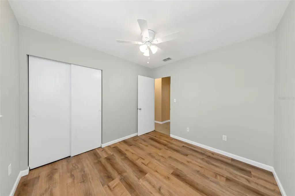 5711 92nd Avenue N Pinellas Park FL 33782