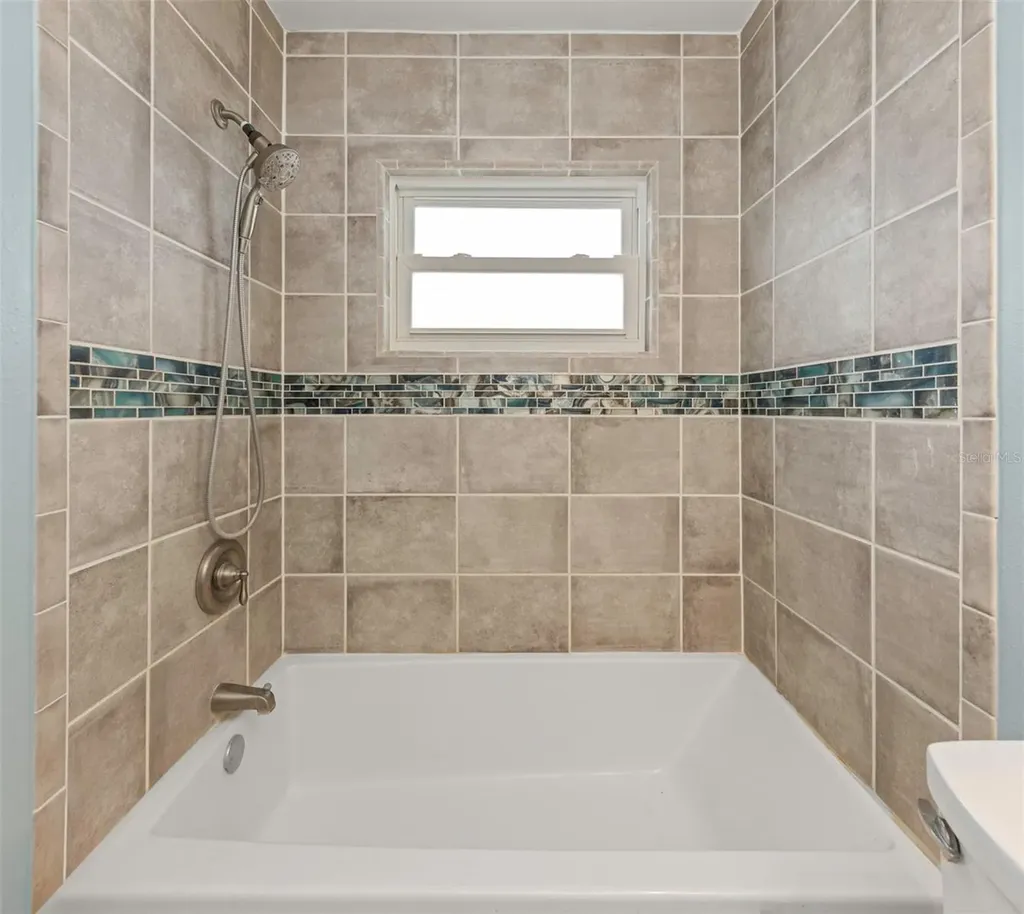 5711 92nd Avenue N Pinellas Park FL 33782