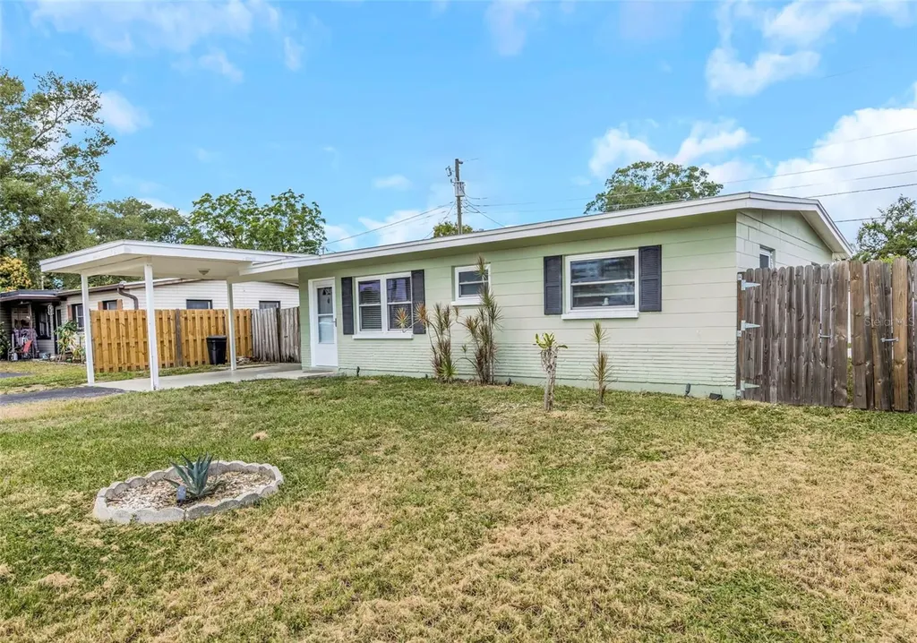 5711 92nd Avenue N Pinellas Park FL 33782