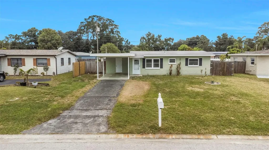 5711 92nd Avenue N Pinellas Park FL 33782