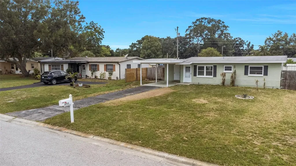 5711 92nd Avenue N Pinellas Park FL 33782