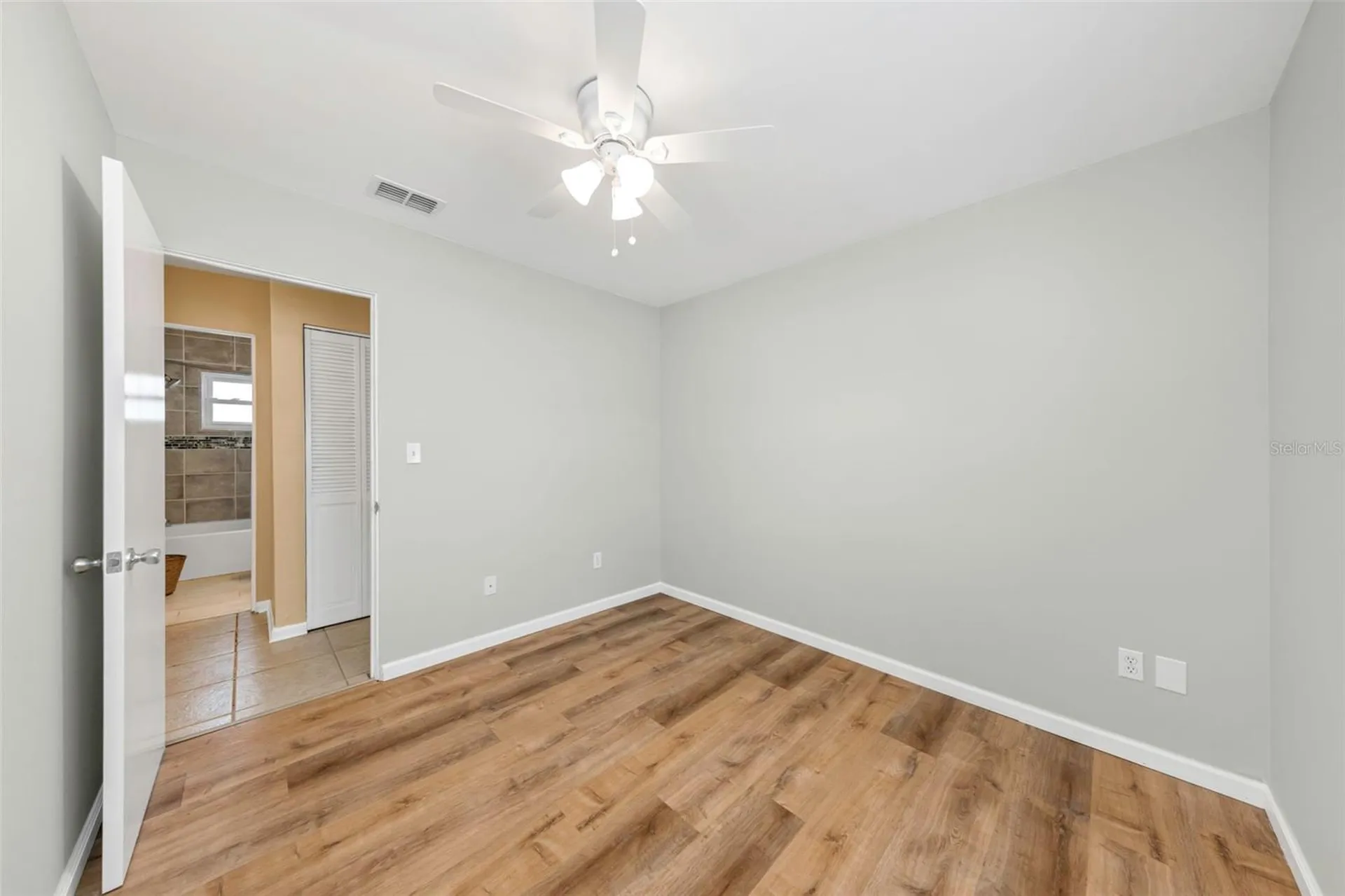 5711 92nd Avenue N Pinellas Park FL 33782
