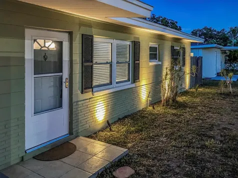 5711 92nd Avenue N Pinellas Park FL 33782