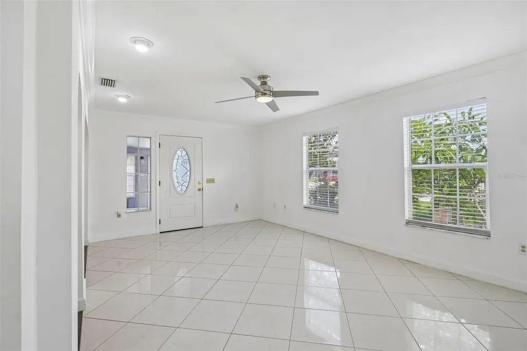 9680 Park Lake Drive N Pinellas Park FL 33782