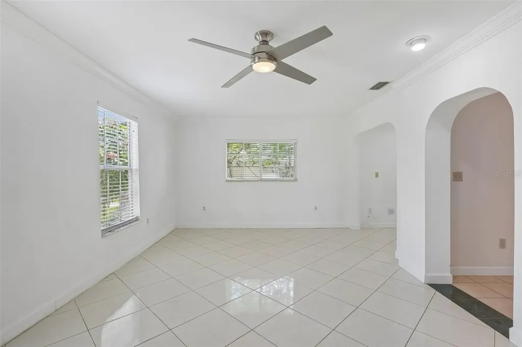9680 Park Lake Drive N Pinellas Park FL 33782
