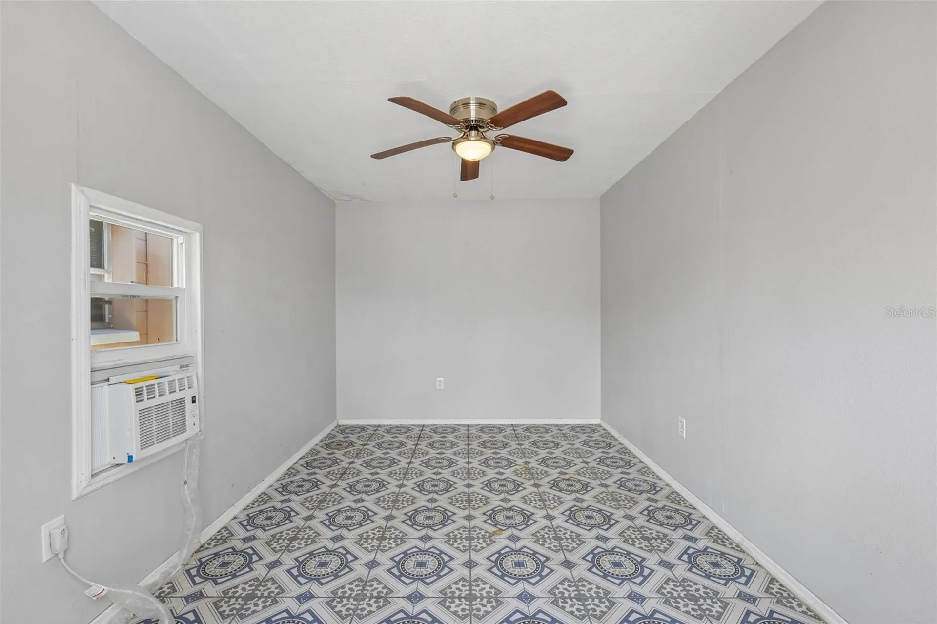 9680 Park Lake Drive N Pinellas Park FL 33782