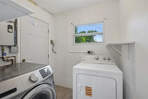 9680 Park Lake Drive N Pinellas Park FL 33782