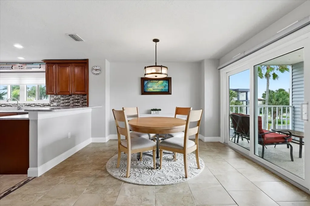 610 Island Way Clearwater Beach FL 33767