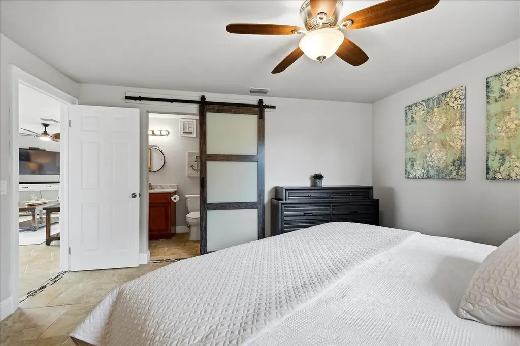 610 Island Way Clearwater Beach FL 33767