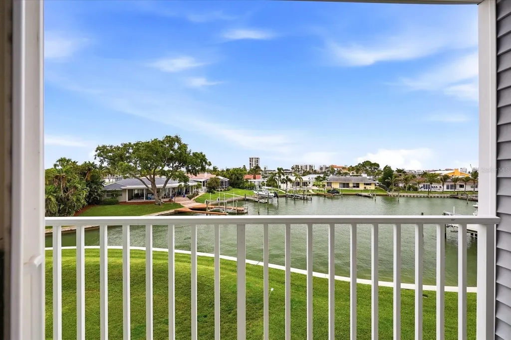 610 Island Way Clearwater Beach FL 33767