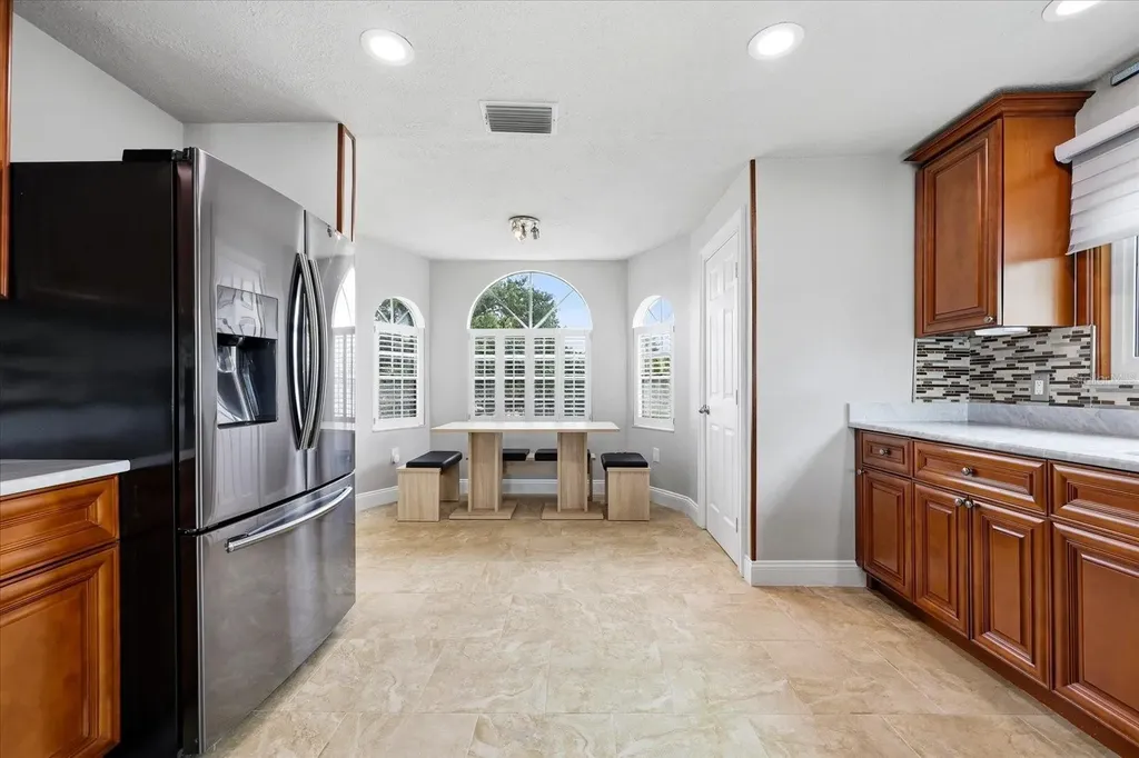 610 Island Way Clearwater Beach FL 33767