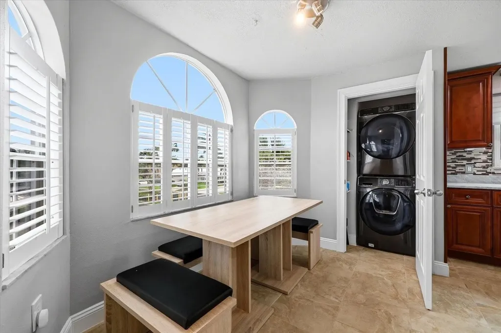 610 Island Way Clearwater Beach FL 33767