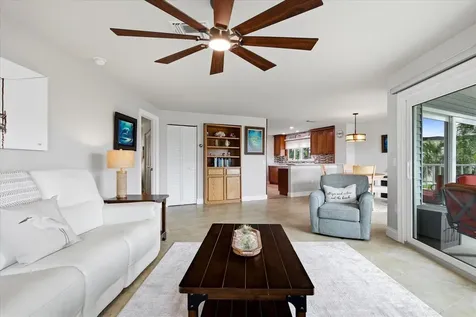 610 Island Way Clearwater Beach FL 33767