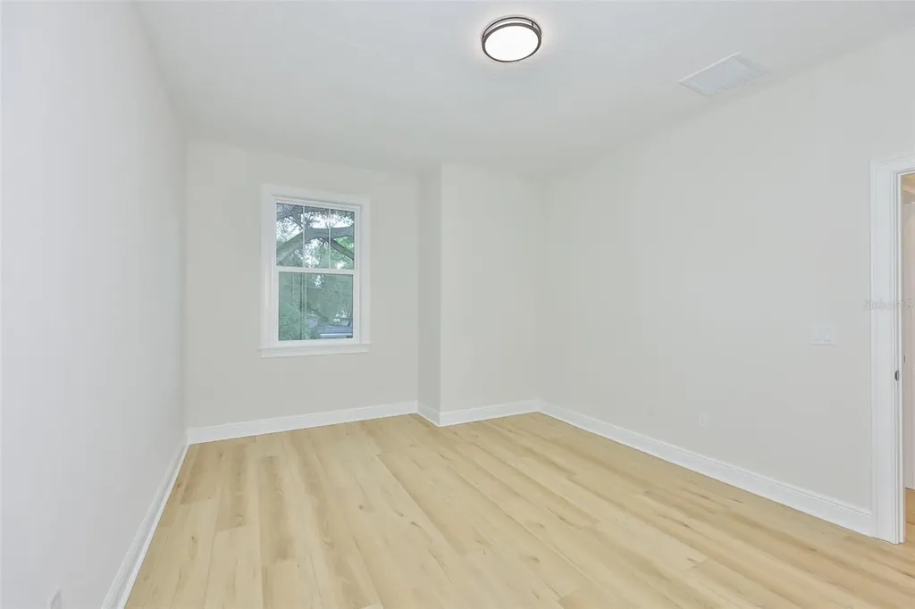 1911 W Beach Street Tampa FL 33607