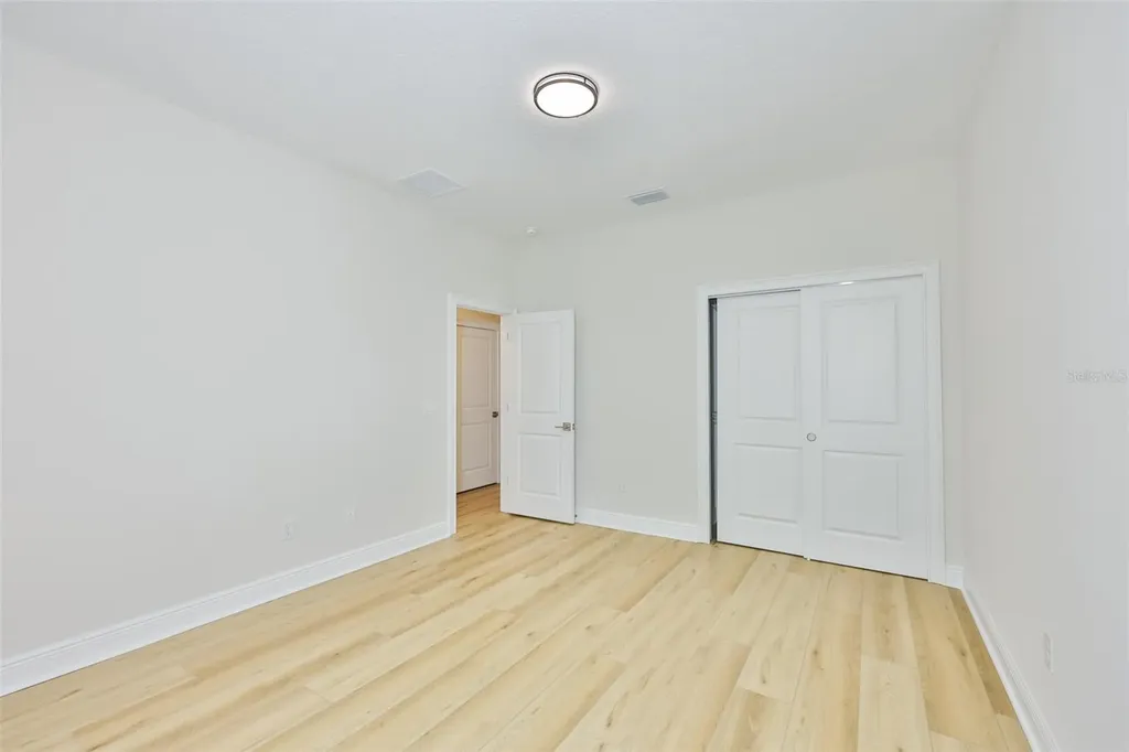 1911 W Beach Street Tampa FL 33607