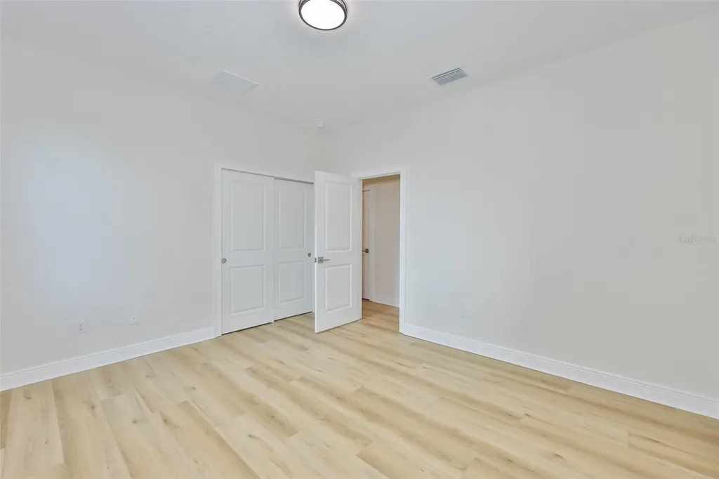 1911 W Beach Street Tampa FL 33607