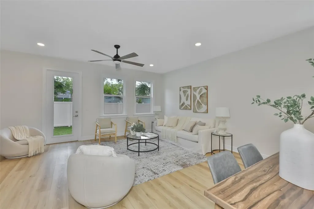 1911 W Beach Street Tampa FL 33607
