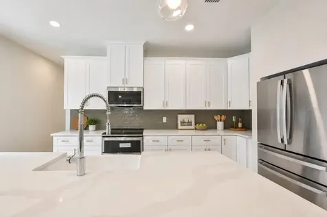 1911 W Beach Street Tampa FL 33607