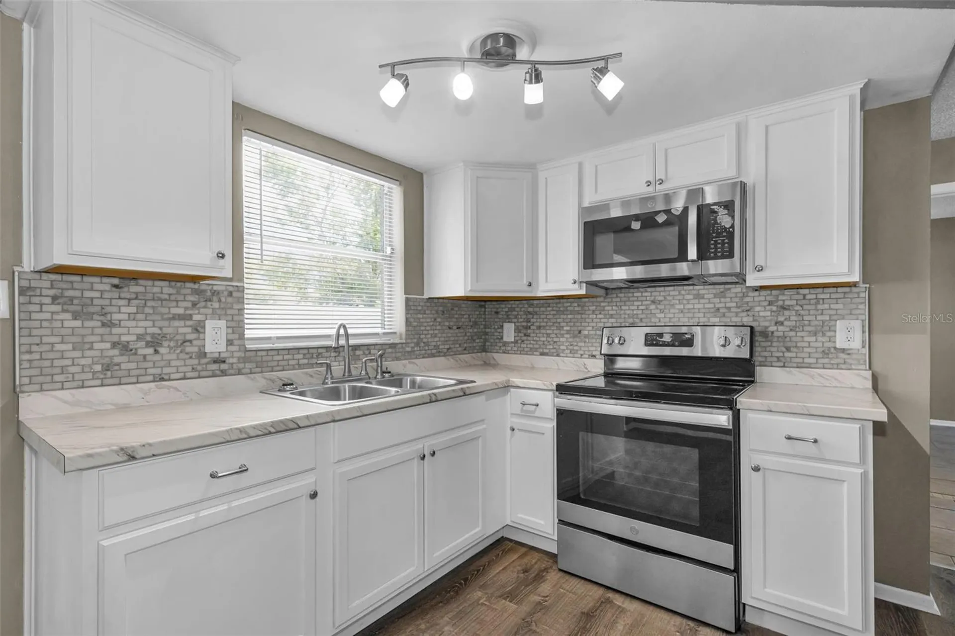 8053 Dedham Drive Port Richey FL 34668