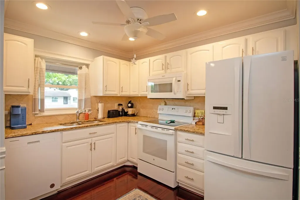 1100 E Bay Drive Largo FL 33770