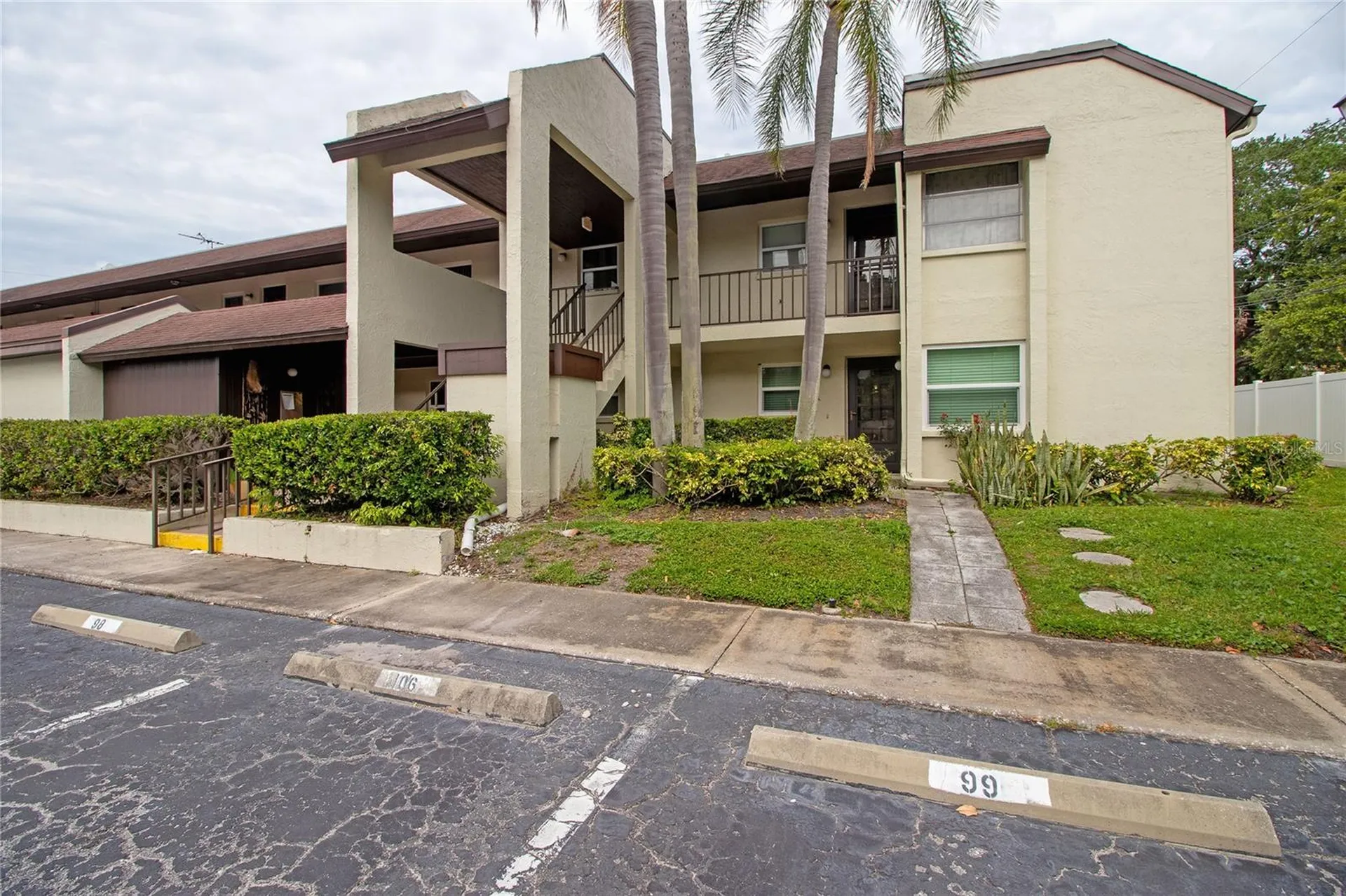 1100 E Bay Drive Largo FL 33770