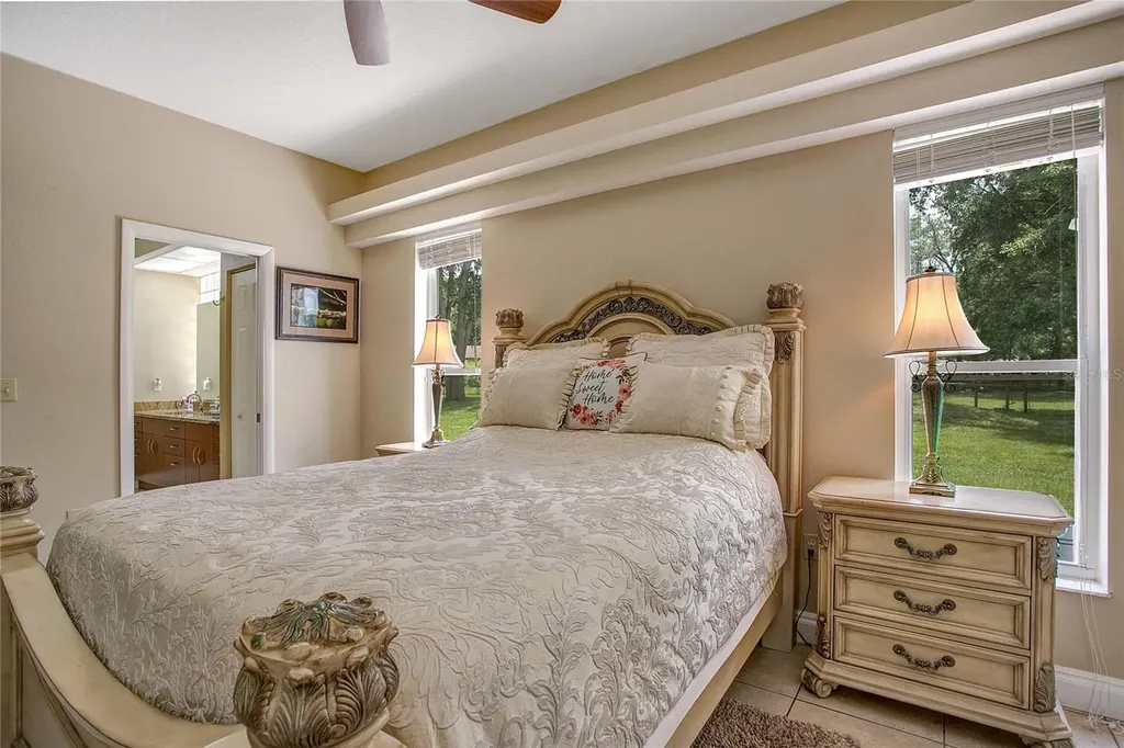 19616 Livingston Avenue Lutz FL 33559