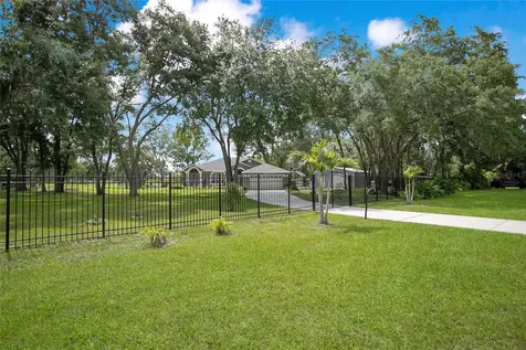 19616 Livingston Avenue Lutz FL 33559
