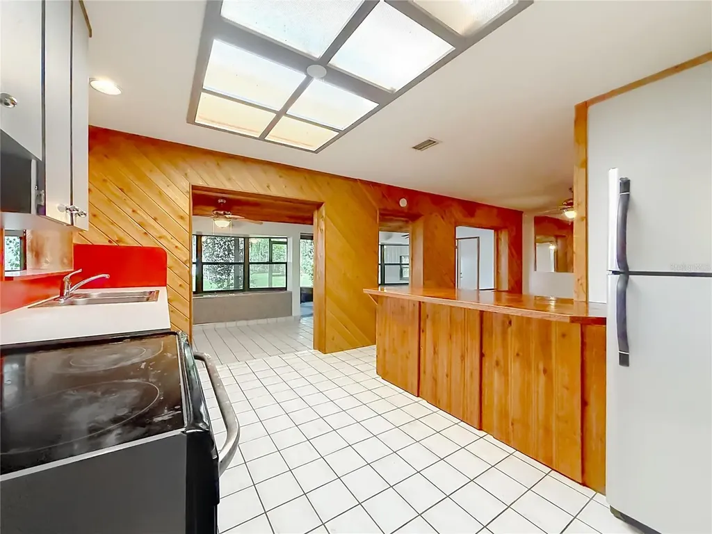 8980 E Devilsneck Road Floral City FL 34436