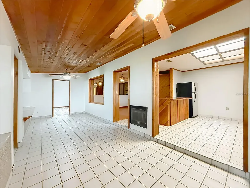 8980 E Devilsneck Road Floral City FL 34436