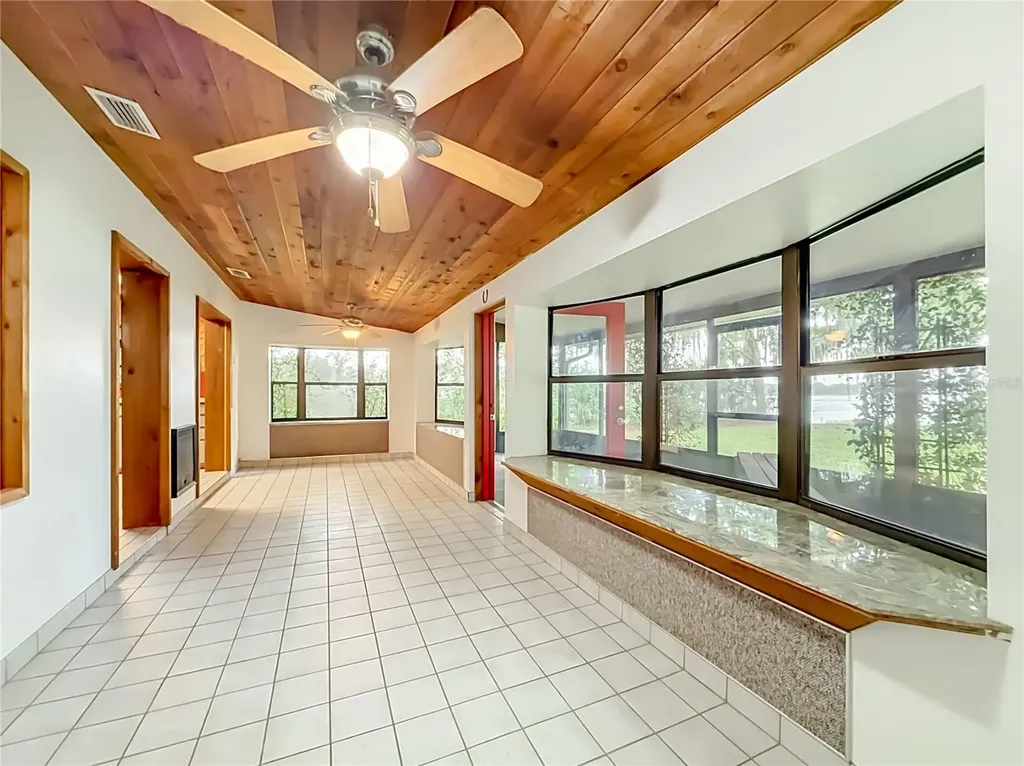 8980 E Devilsneck Road Floral City FL 34436