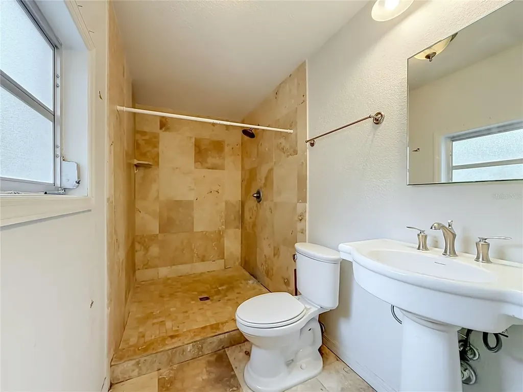 8980 E Devilsneck Road Floral City FL 34436