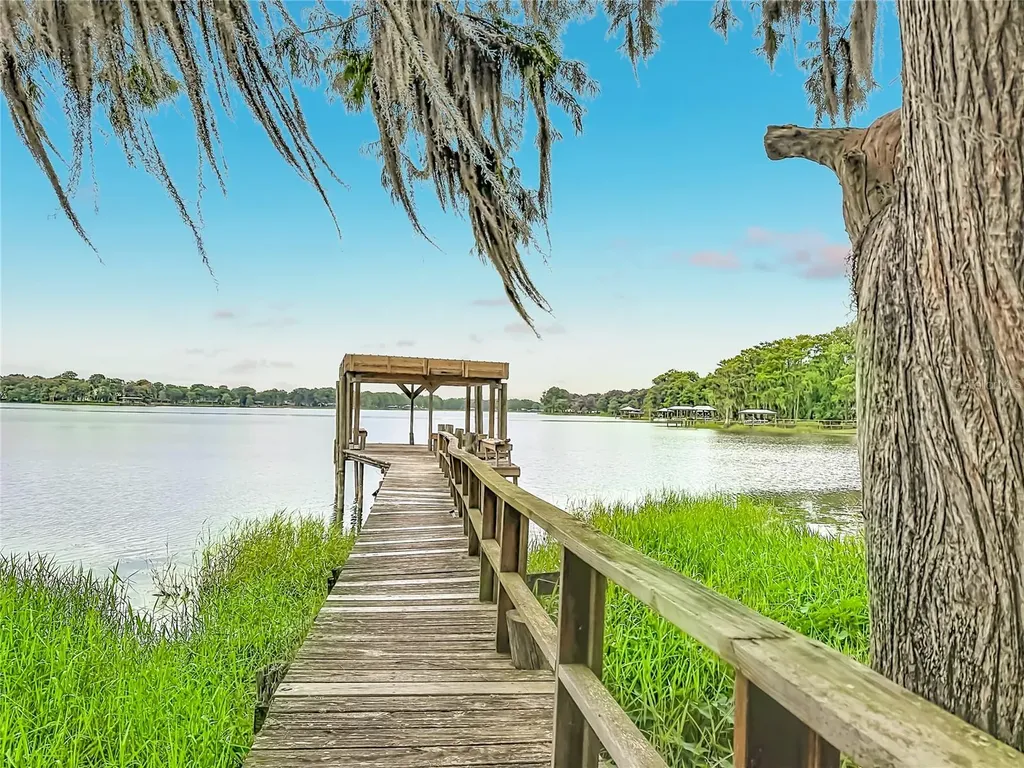 8980 E Devilsneck Road Floral City FL 34436