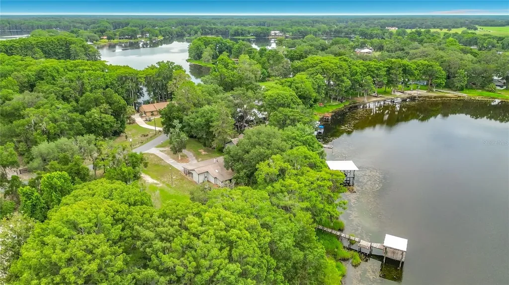 8980 E Devilsneck Road Floral City FL 34436