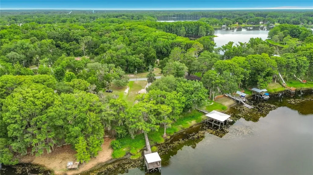 8980 E Devilsneck Road Floral City FL 34436