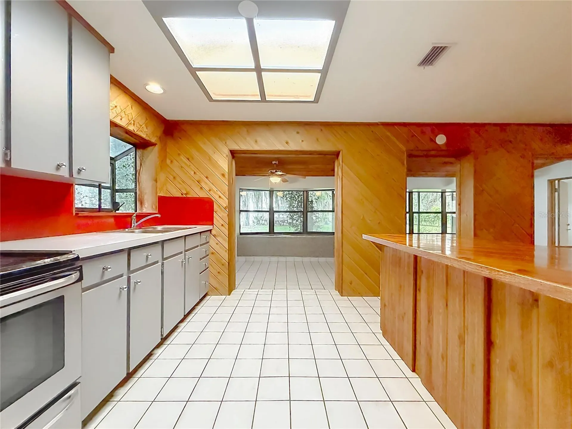 8980 E Devilsneck Road Floral City FL 34436