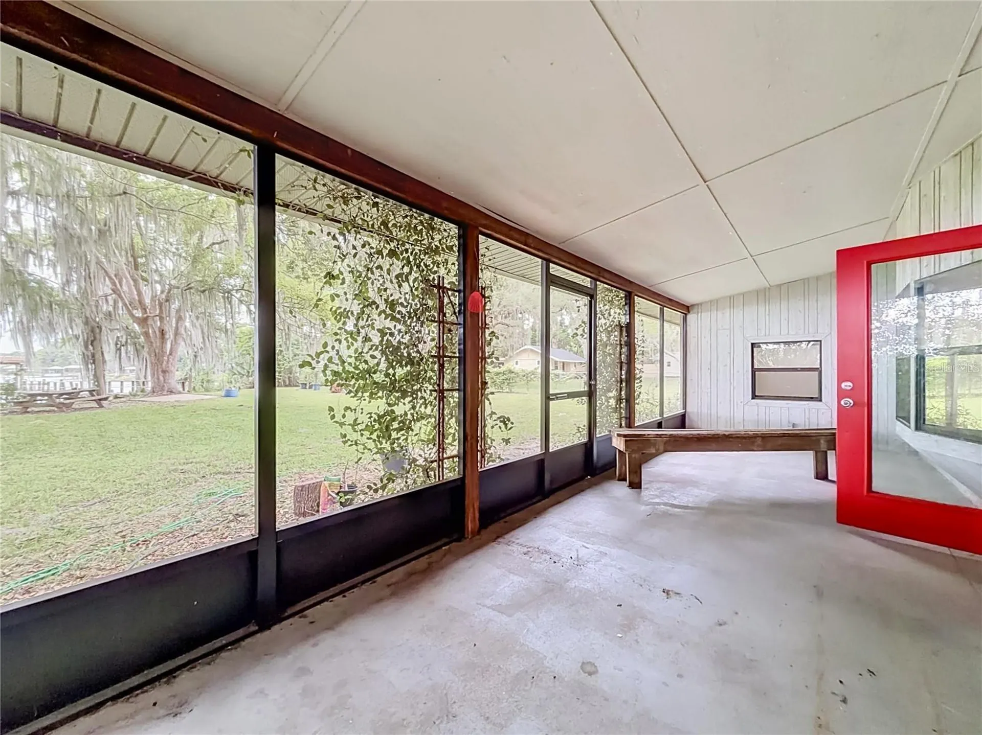 8980 E Devilsneck Road Floral City FL 34436