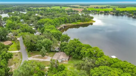 8980 E Devilsneck Road Floral City FL 34436