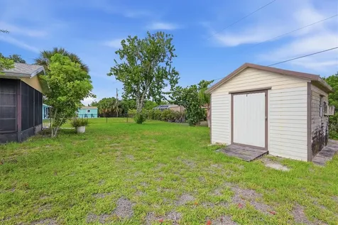 6975 Inland Street Englewood FL 34224