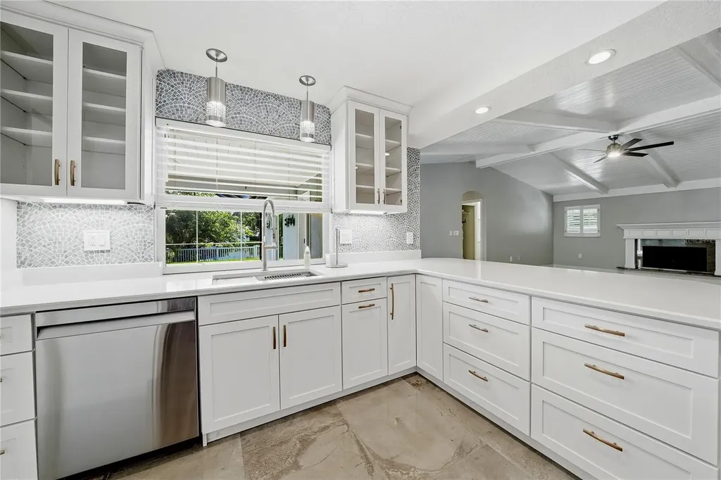 14463 Sandpiper Circle Clearwater FL 33762