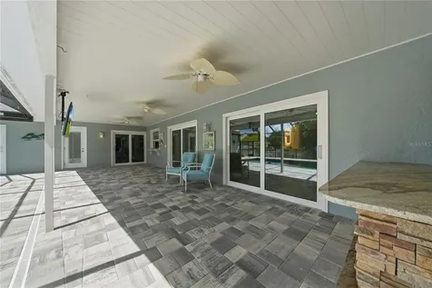 14463 Sandpiper Circle Clearwater FL 33762