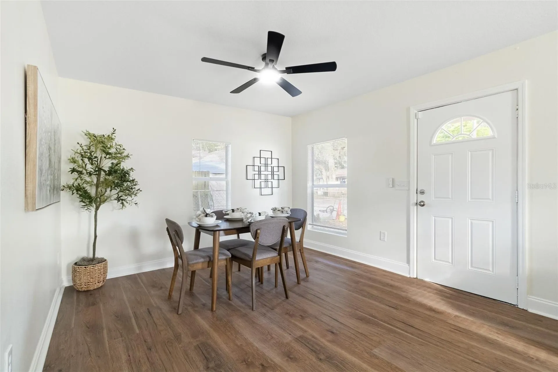 2116 E Ellicott Street Tampa FL 33610