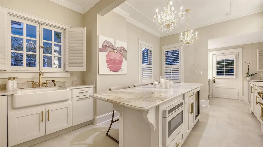 7715 Westmoreland Drive Sarasota FL 34243
