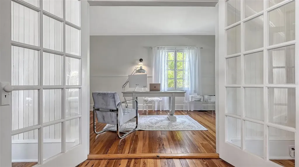 7715 Westmoreland Drive Sarasota FL 34243