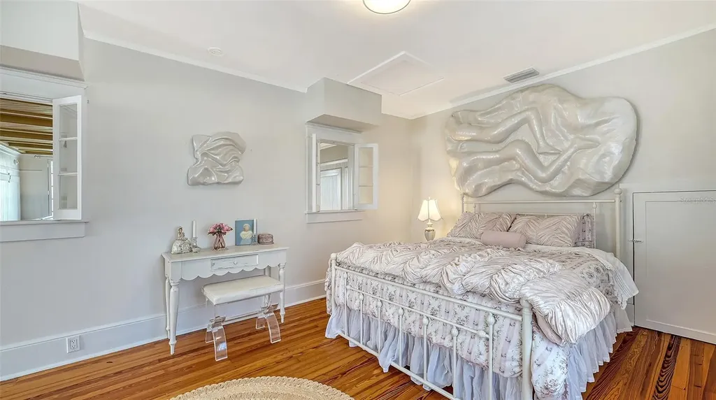 7715 Westmoreland Drive Sarasota FL 34243
