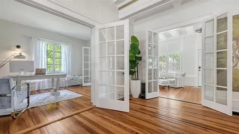 7715 Westmoreland Drive Sarasota FL 34243