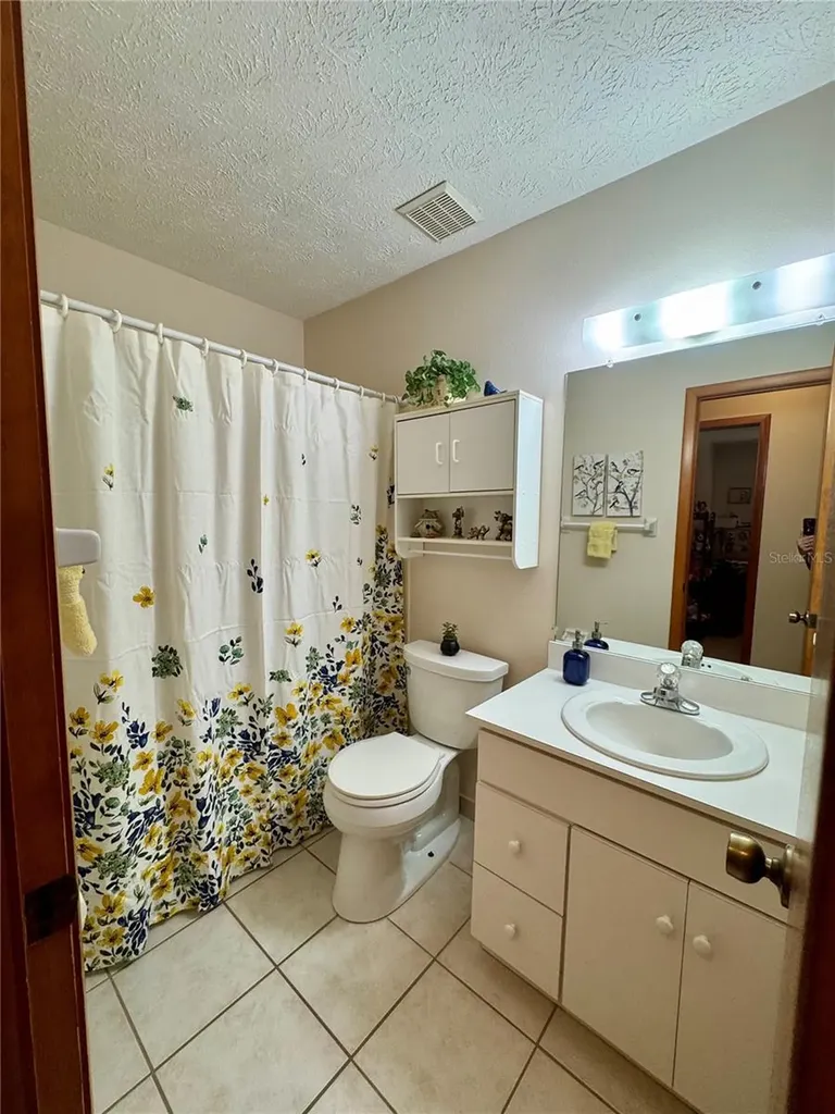 827 Strawberry Lane Brandon FL 33511