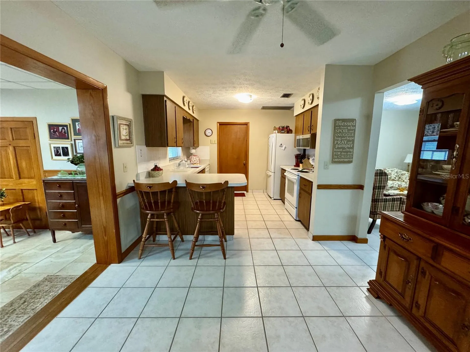 827 Strawberry Lane Brandon FL 33511
