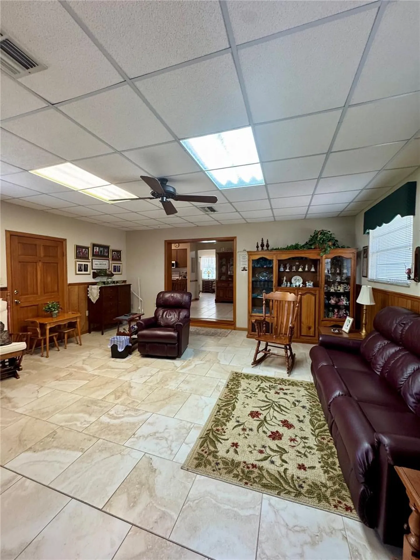 827 Strawberry Lane Brandon FL 33511