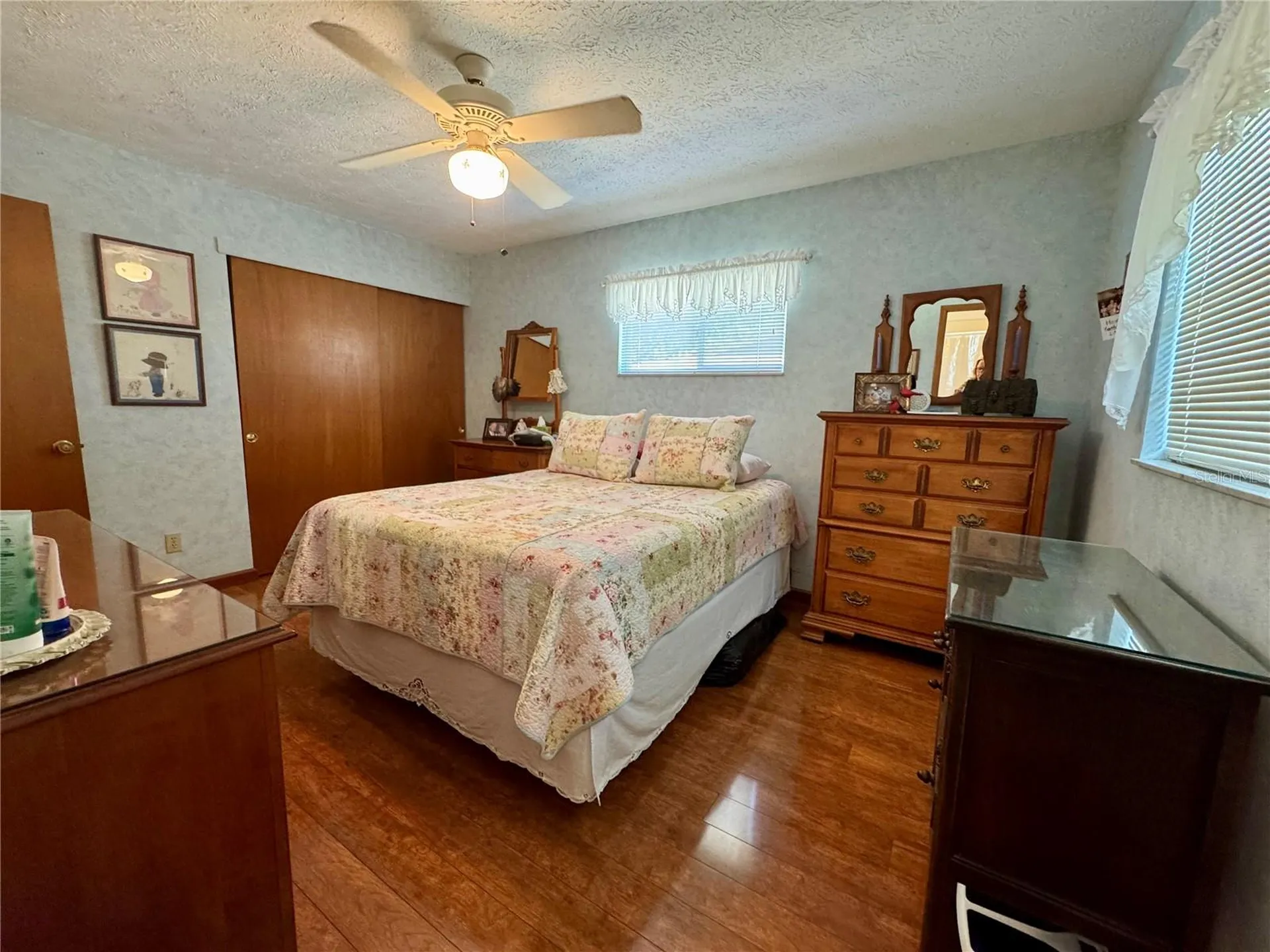 827 Strawberry Lane Brandon FL 33511
