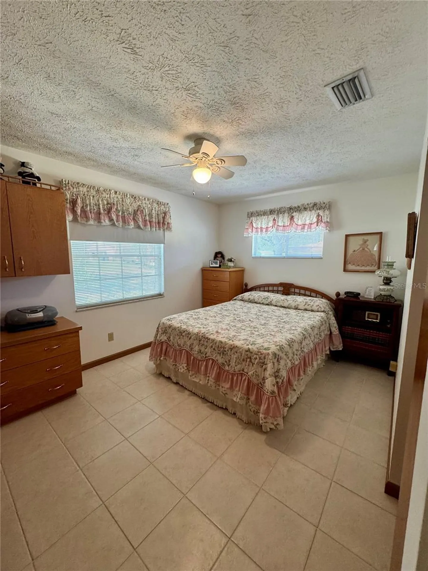 827 Strawberry Lane Brandon FL 33511